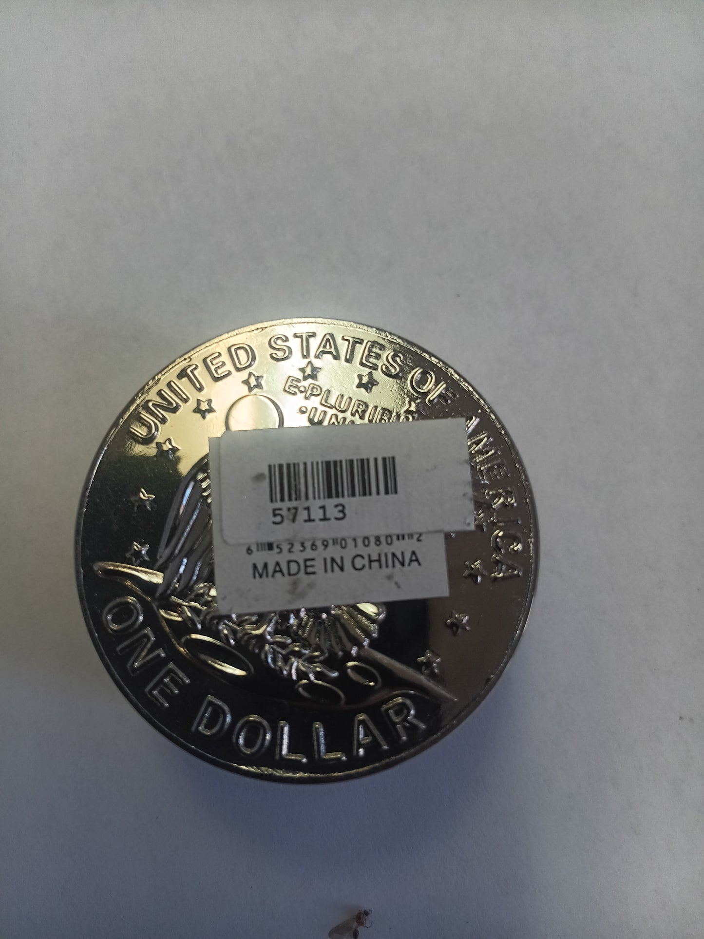 Silver Dollar 3 piece grinder.