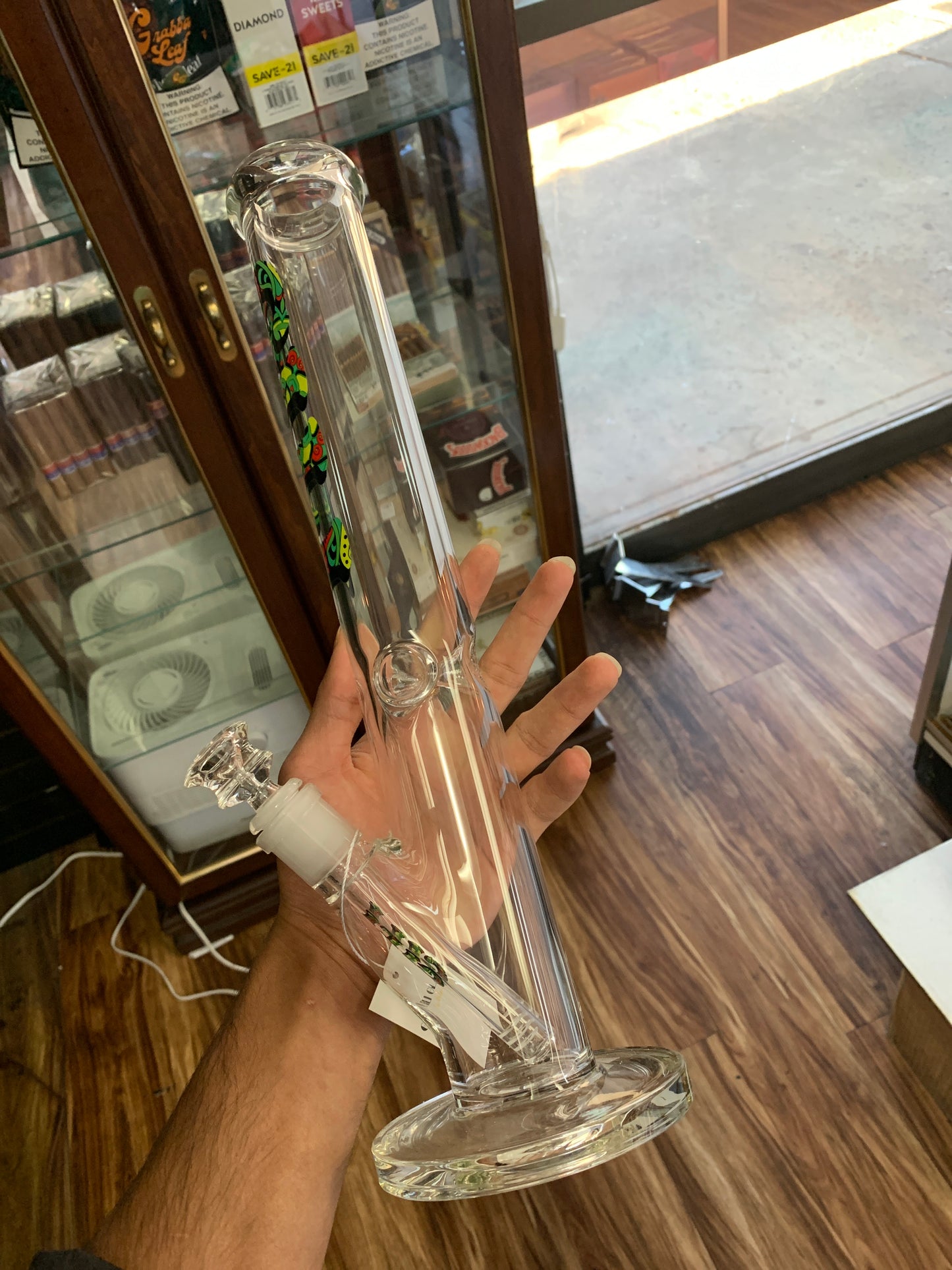 Gili Glass bong